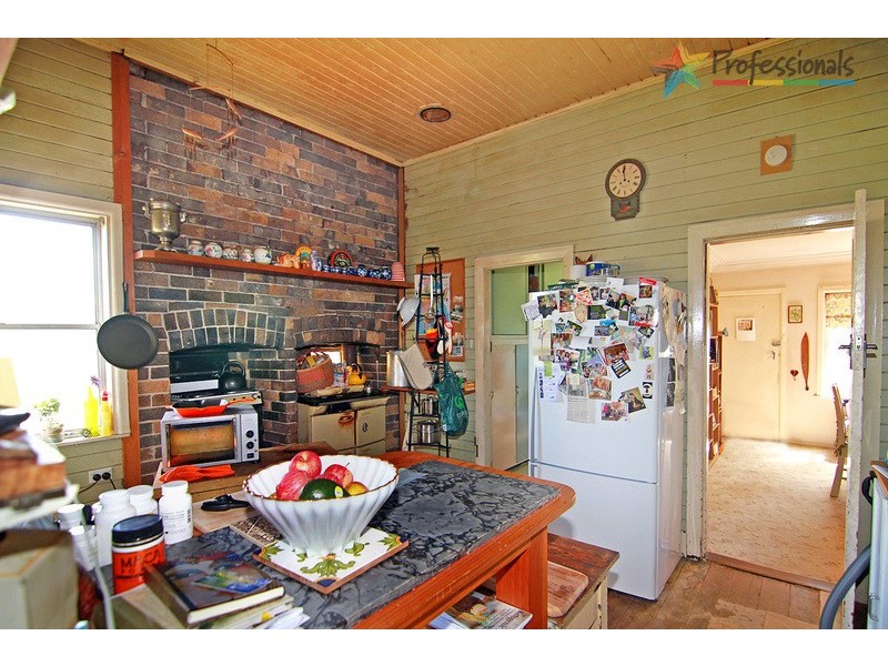 7 Duke Street, Uralla NSW 2358