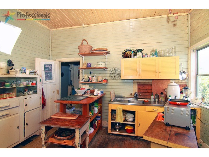 7 Duke Street, Uralla NSW 2358