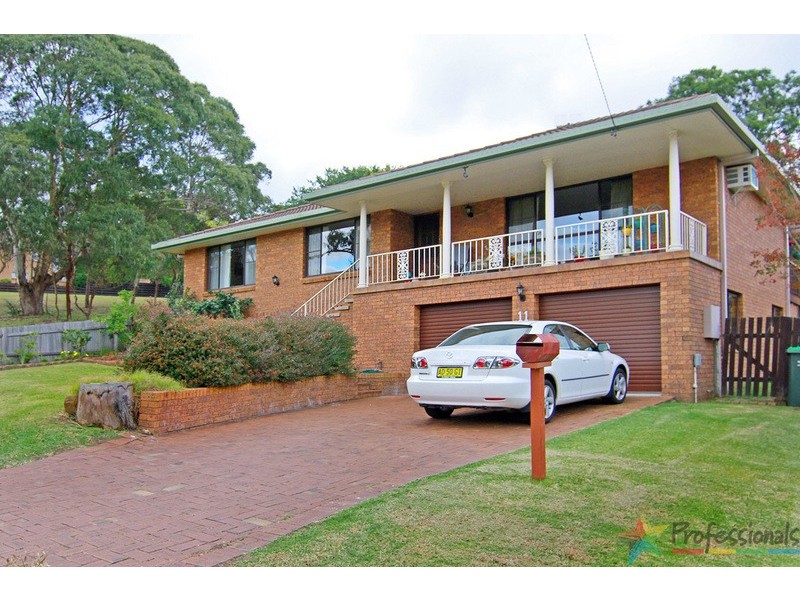 11 Simpson Avenue, Armidale NSW 2350