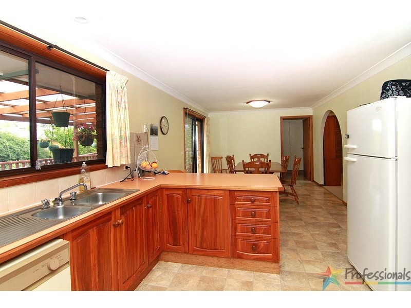 11 Simpson Avenue, Armidale NSW 2350