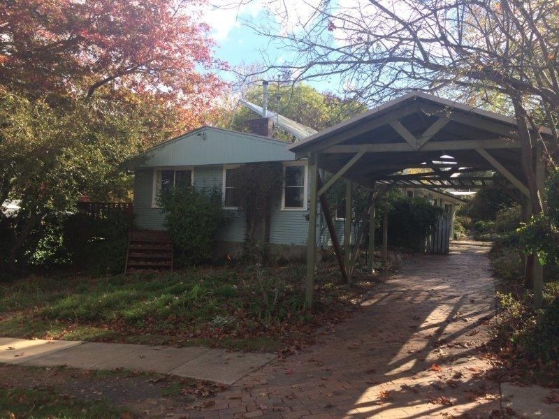 214 Marsh Street, Armidale NSW 2350