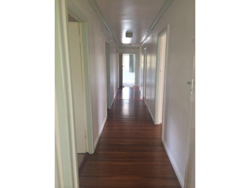 214 Marsh Street, Armidale NSW 2350