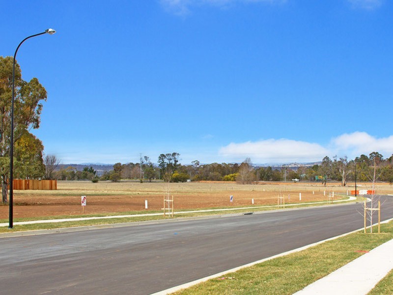 307 Yeomans Drive, Armidale NSW 2350