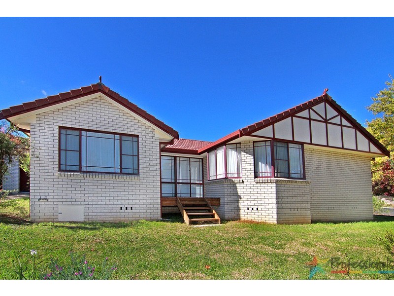 55 Ashtree Drive, Armidale NSW 2350