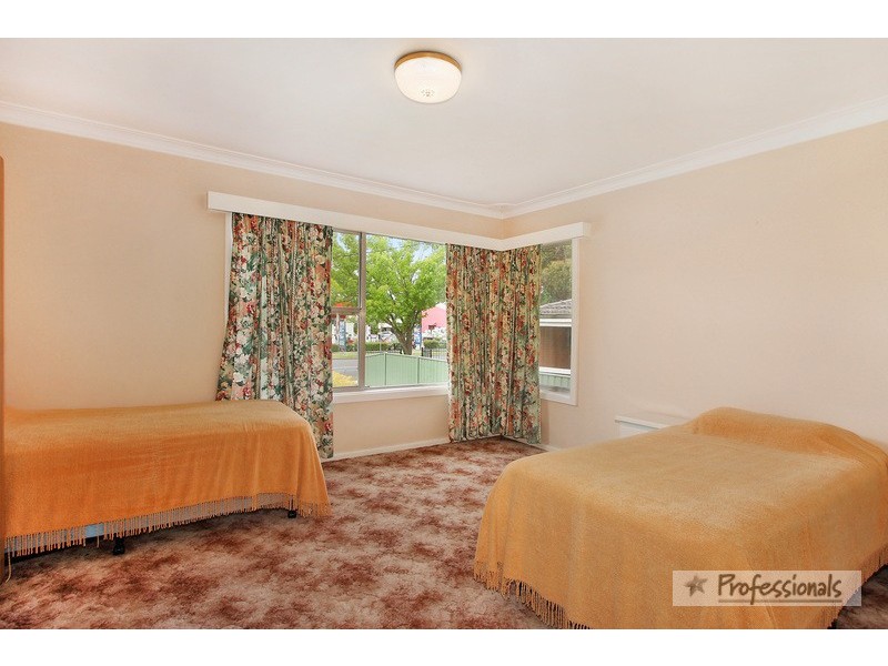 9 Queen Elizabeth Drive, Armidale NSW 2350