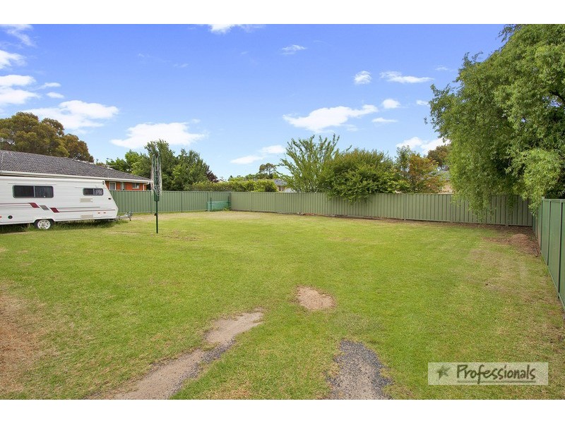 9 Queen Elizabeth Drive, Armidale NSW 2350