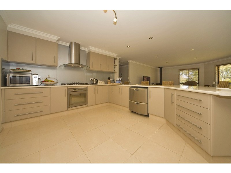 47 Norris Drive, Armidale NSW 2350