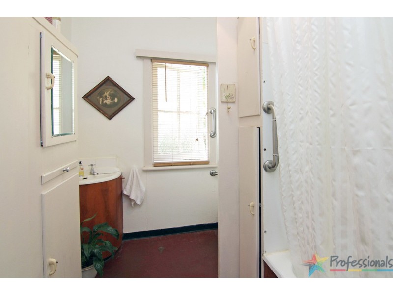 19 College Avenue, Armidale NSW 2350