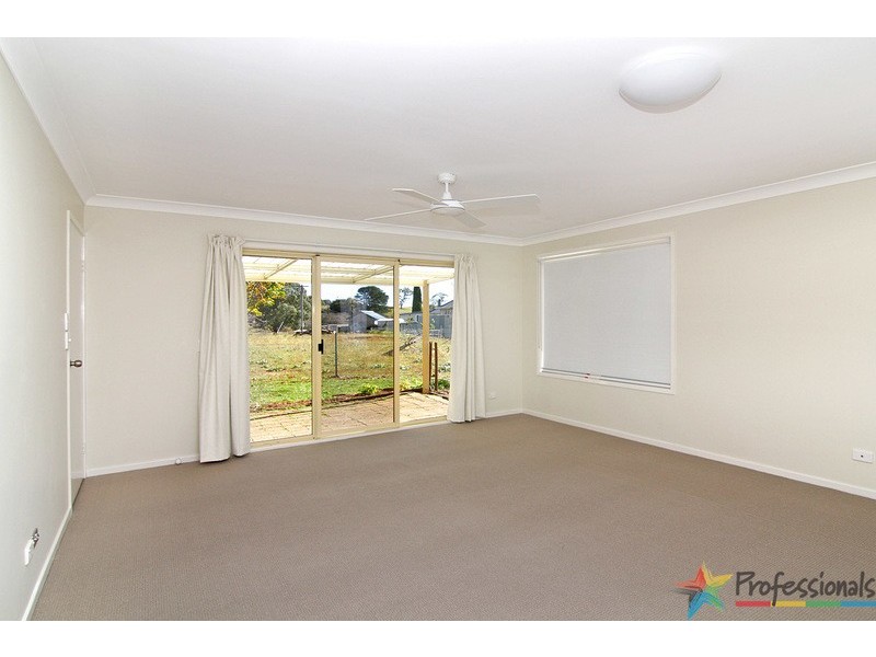 3174 New England Highway, Black Mountain NSW 2365