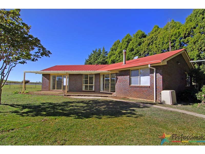 3174 New England Highway, Black Mountain NSW 2365
