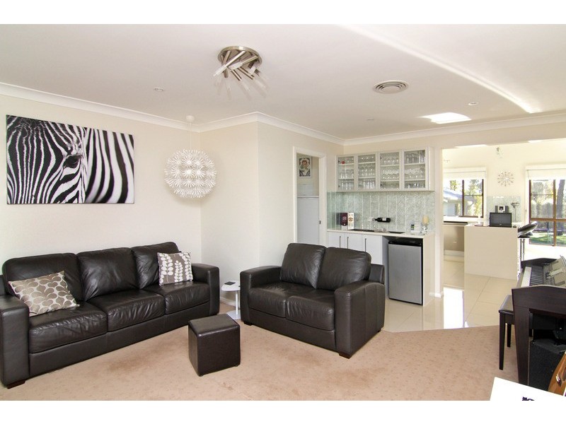 5 Moyes Street, Armidale NSW 2350
