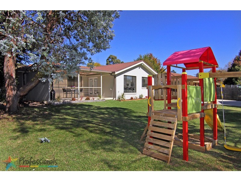 5 Moyes Street, Armidale NSW 2350