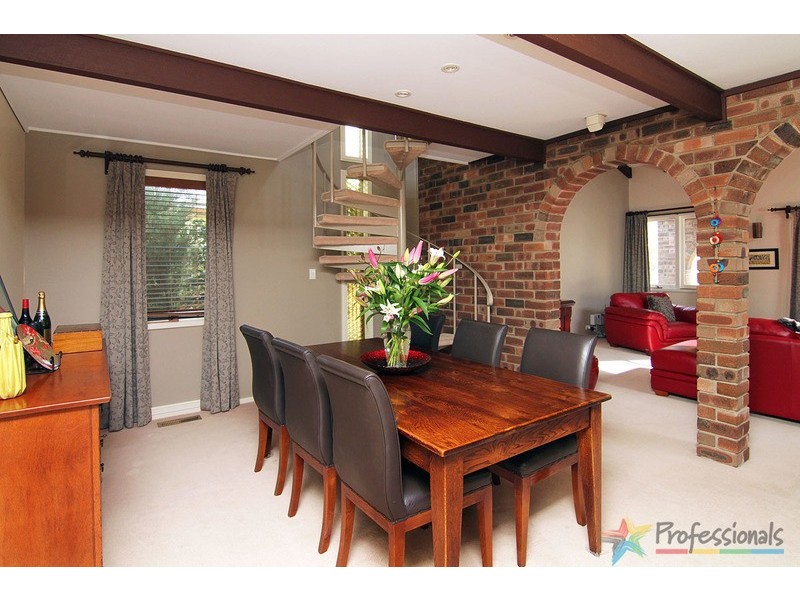 77 Perrott Street, Armidale NSW 2350