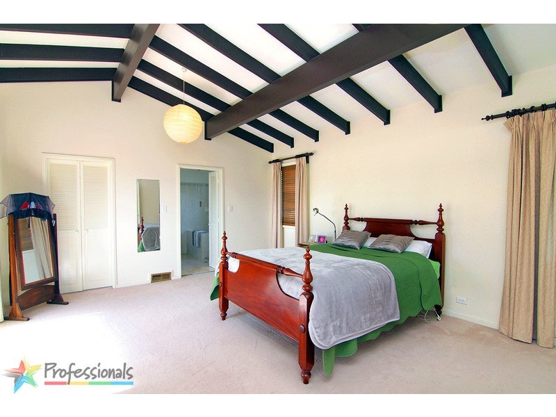 77 Perrott Street, Armidale NSW 2350