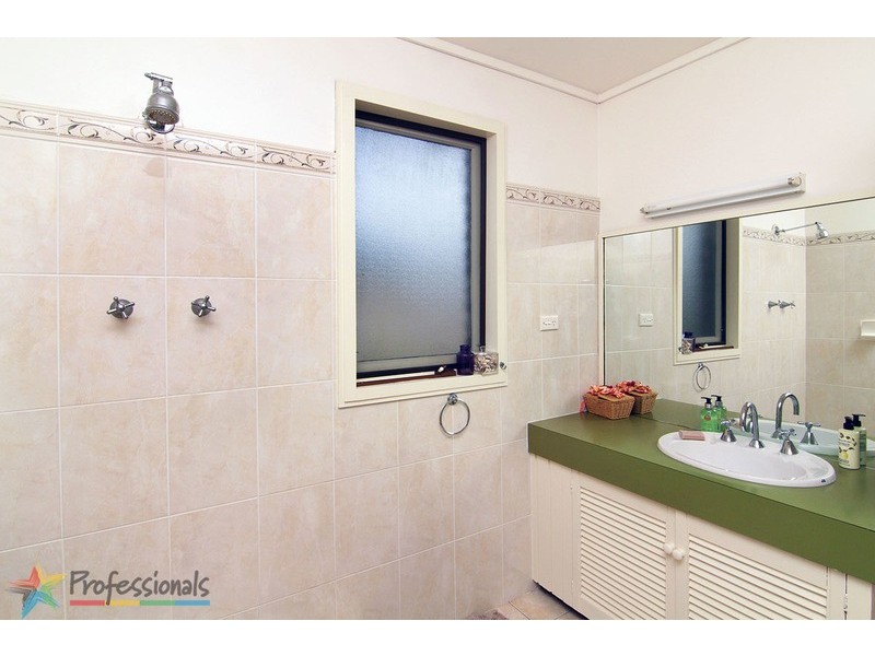 77 Perrott Street, Armidale NSW 2350