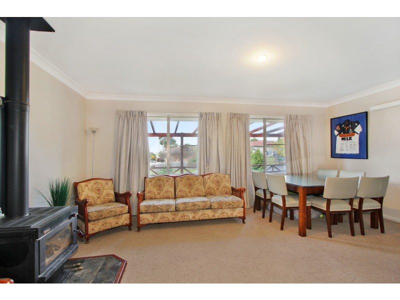 5 Kenelmac Avenue, Armidale NSW 2350