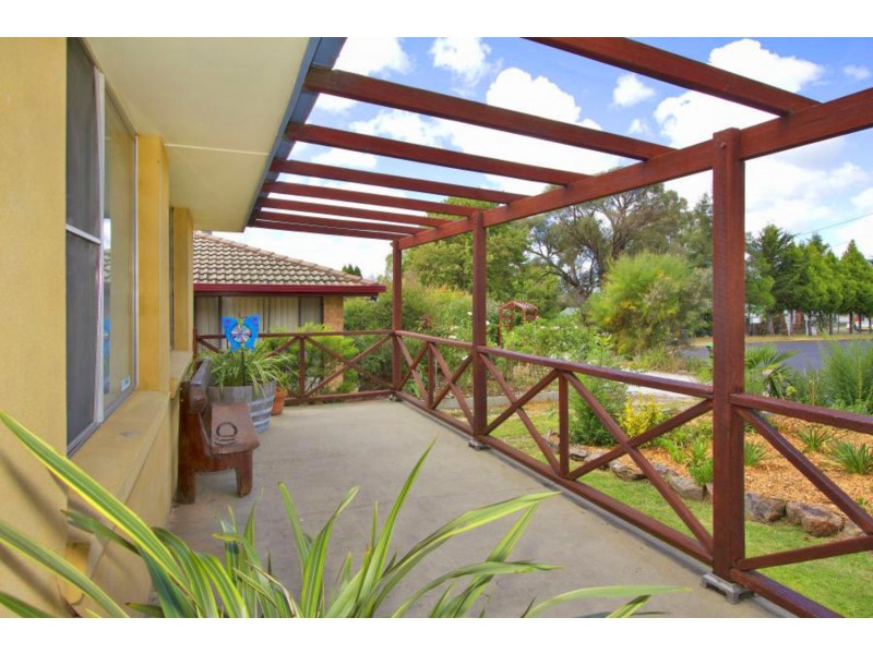 5 Kenelmac Avenue, Armidale NSW 2350