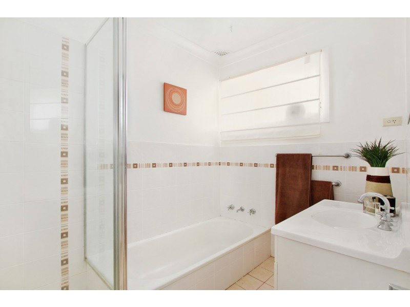 5 Kenelmac Avenue, Armidale NSW 2350