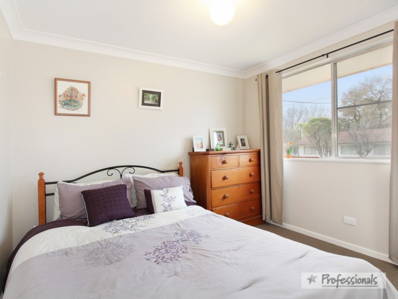 1/20 James Avenue, Armidale NSW 2350