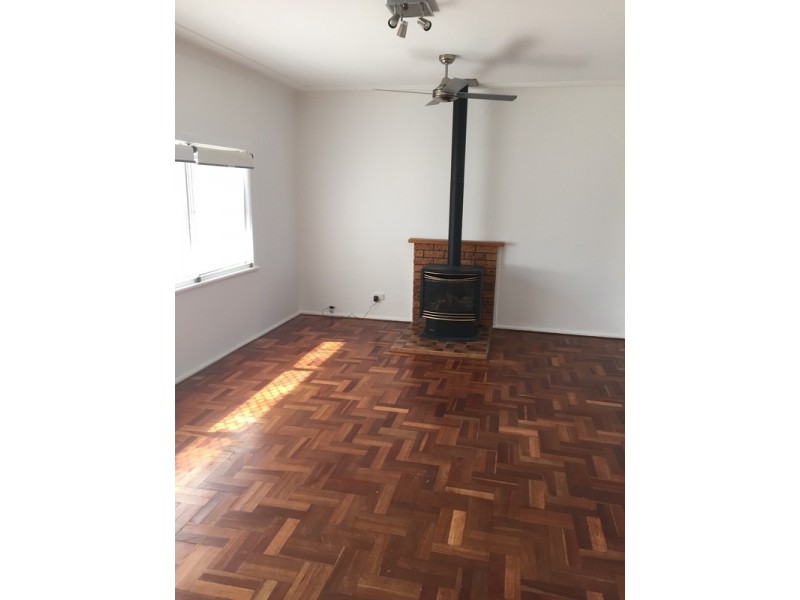 72  Erskine Street, Armidale NSW 2350