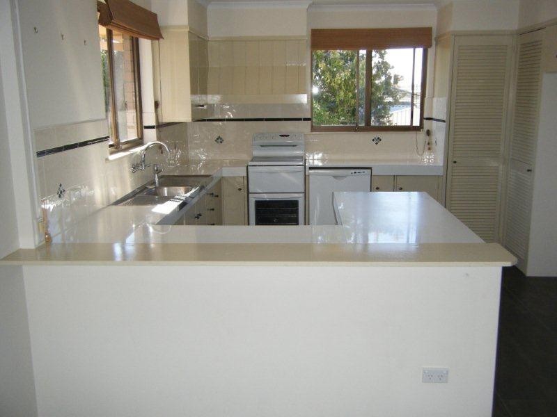 1 Penfold Place, Armidale NSW 2350