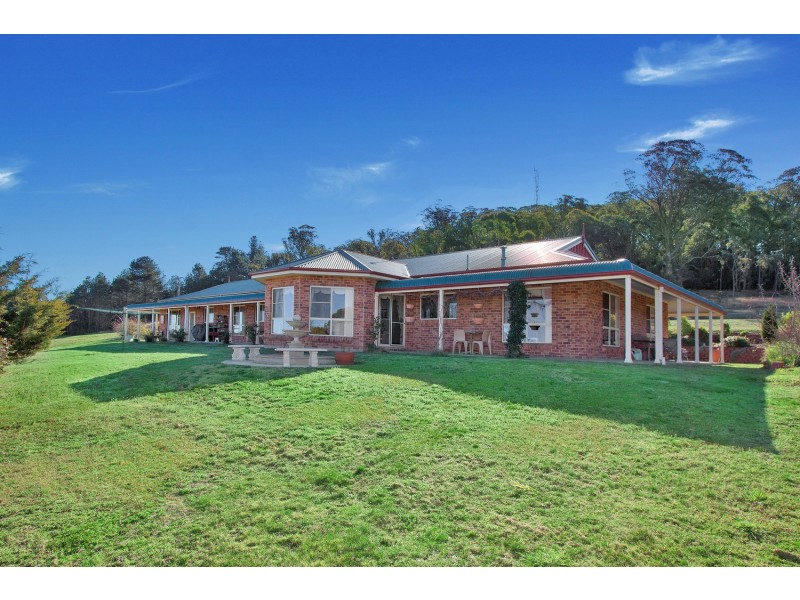 10 Fitzroy Street, Uralla NSW 2358
