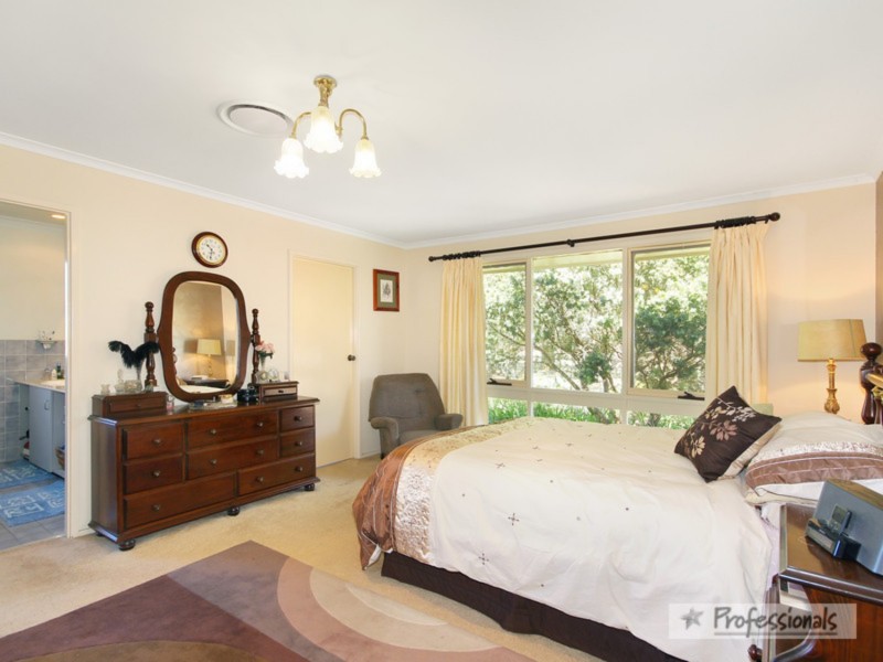 542 Hawthorne Drive, Armidale NSW 2350