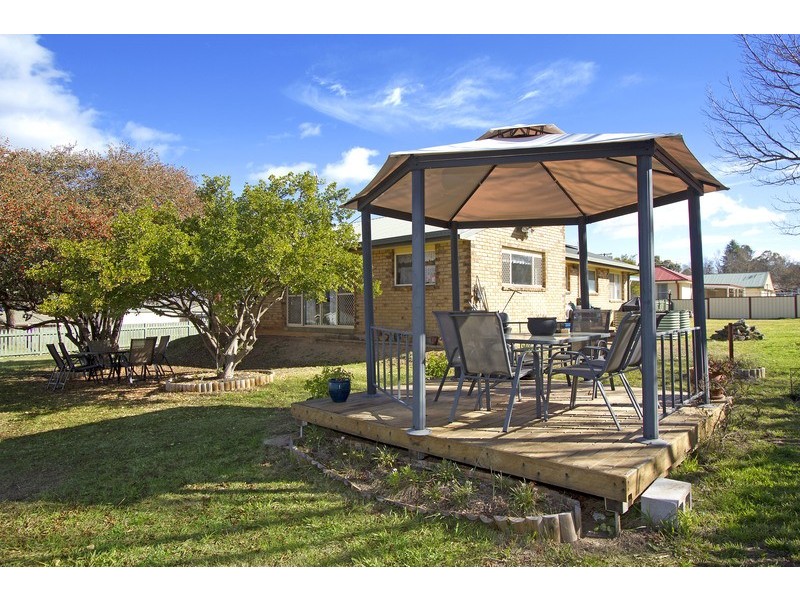 47 Erskine Street, Armidale NSW 2350