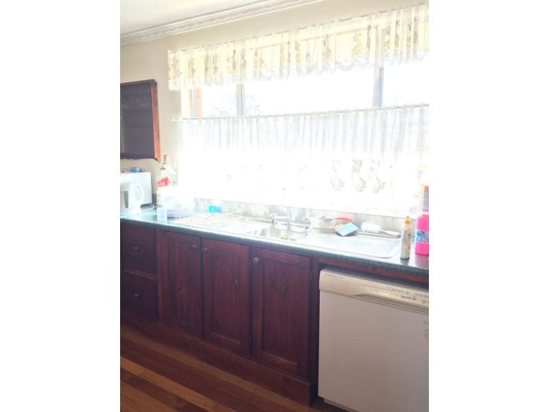 8 Wendo Street, Armidale NSW 2350