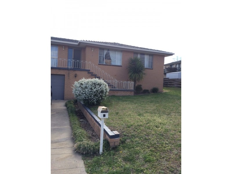 8 Wendo Street, Armidale NSW 2350