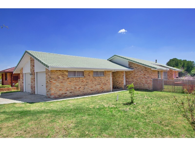 75 MacDonald Drive, Armidale NSW 2350