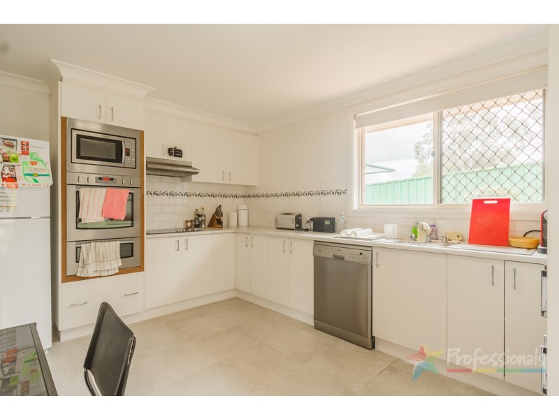 1 Williams Place, Armidale NSW 2350
