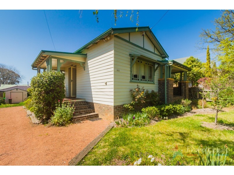 185 Marsh Street, Armidale NSW 2350