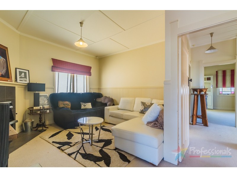 185 Marsh Street, Armidale NSW 2350