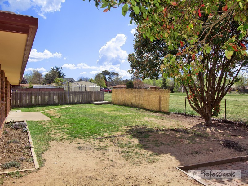 13 Jayne Close, Armidale NSW 2350