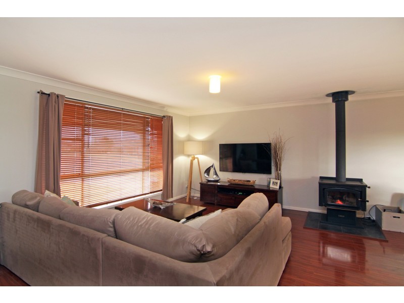 69 MacDonald Drive, Armidale NSW 2350