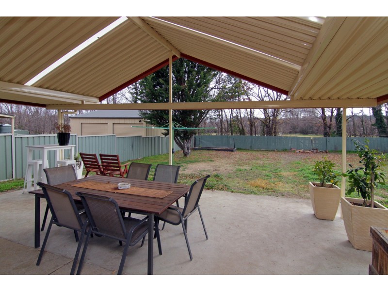 69 MacDonald Drive, Armidale NSW 2350