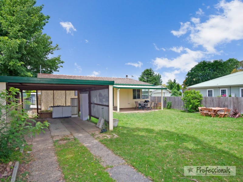 22 Enid Street, Armidale NSW 2350