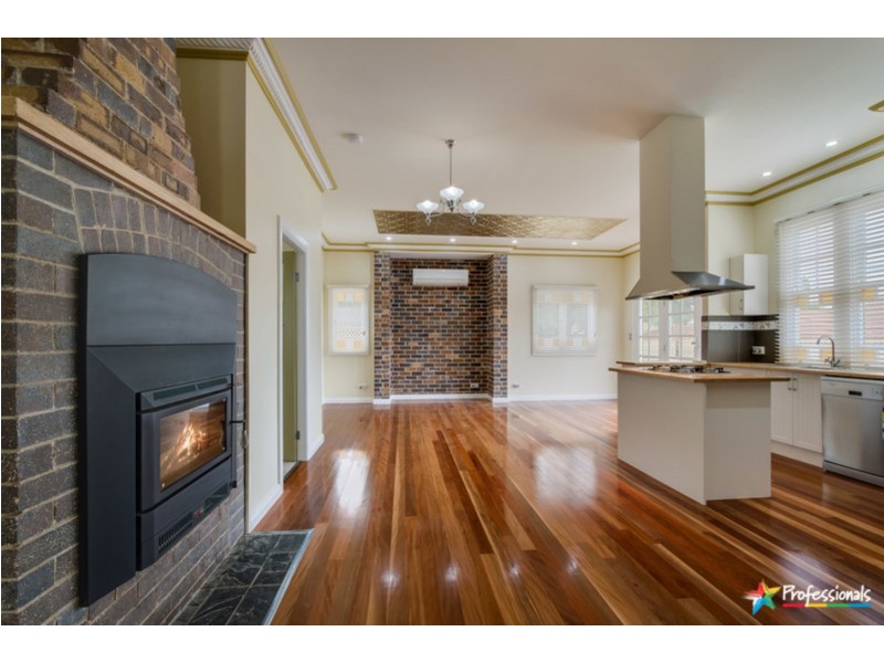 158 Marsh Street, Armidale NSW 2350