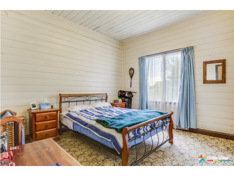 102 Niagara Street, Armidale NSW 2350