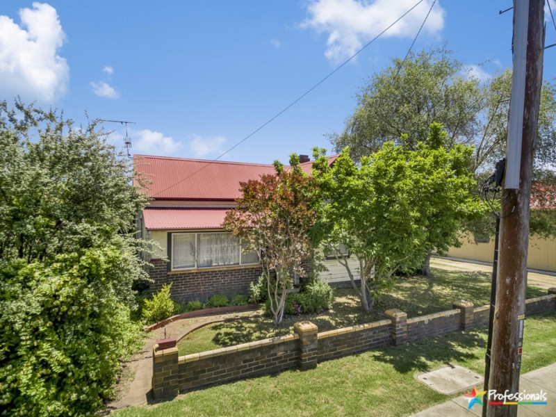 102 Niagara Street, Armidale NSW 2350