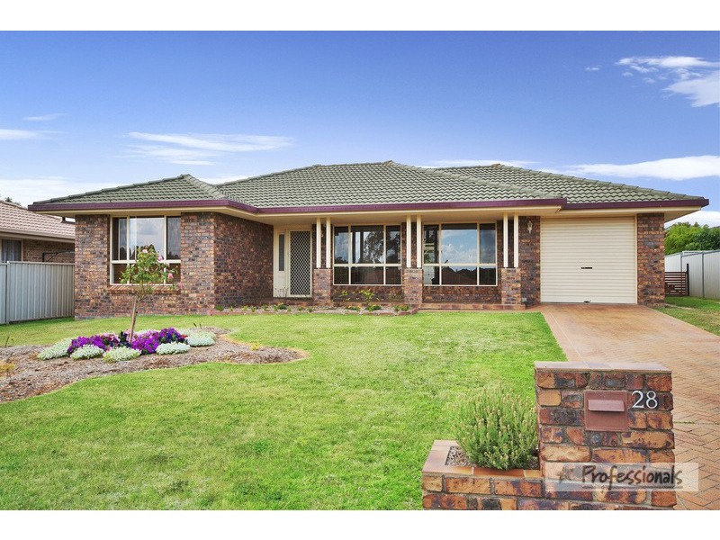 28 MacDonald Drive, Armidale NSW 2350