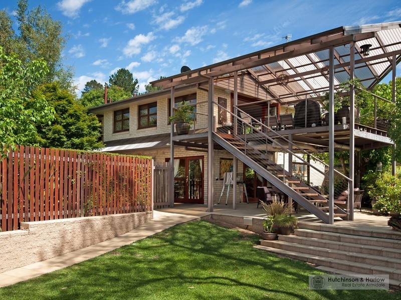 20 Campion Parade, Armidale NSW 2350