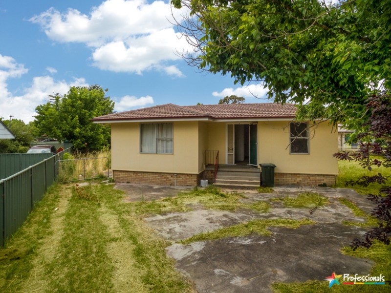 1 McIntosh Crescent, Armidale NSW 2350