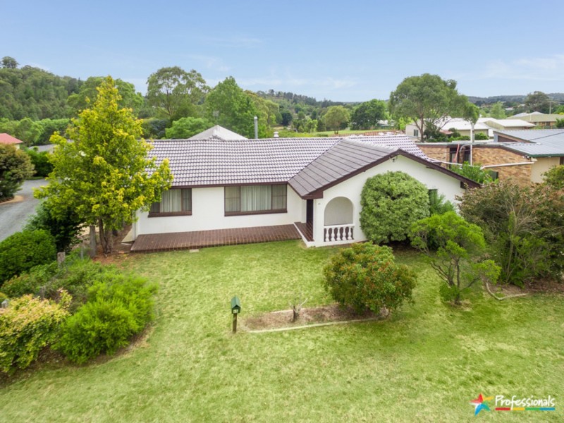 45 Park Street, Uralla NSW 2358
