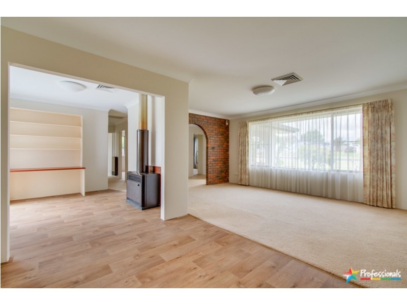 45 Park Street, Uralla NSW 2358