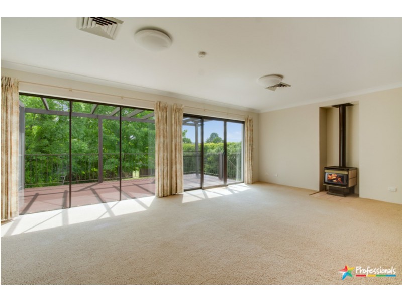 45 Park Street, Uralla NSW 2358