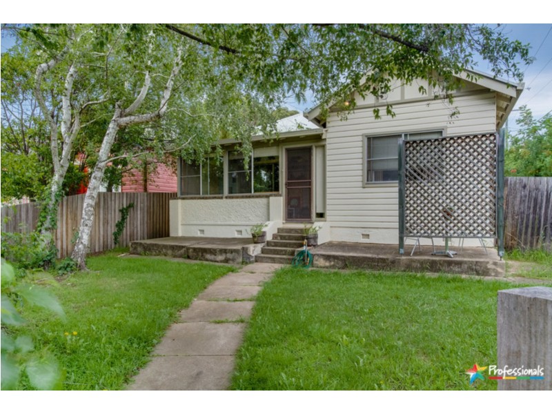 194 Mann Street, Armidale NSW 2350