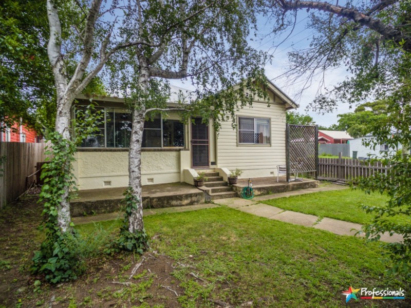 194 Mann Street, Armidale NSW 2350