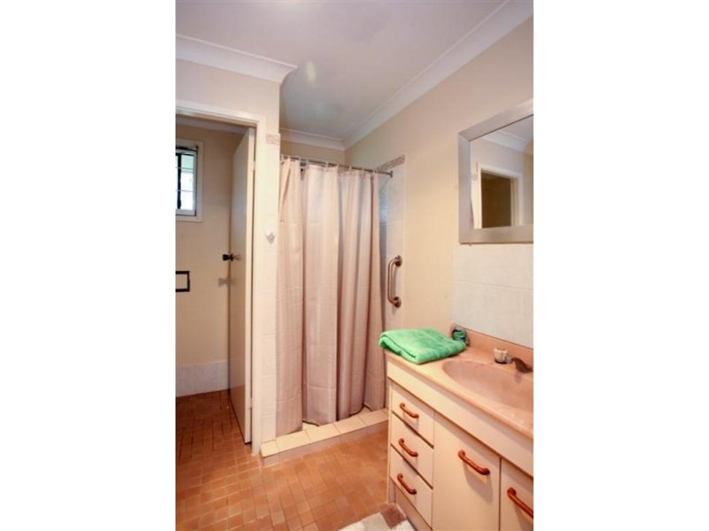 2/27 Murray Avenue, Armidale NSW 2350